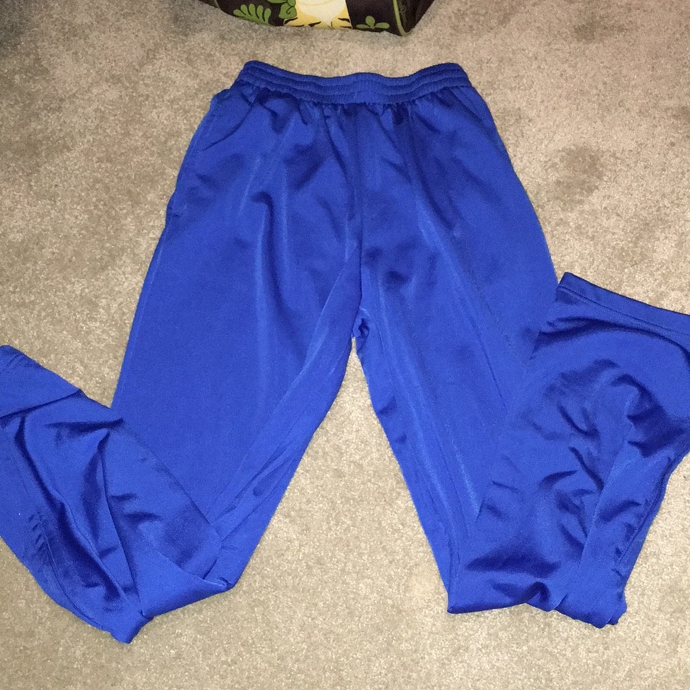 Small sweatpants